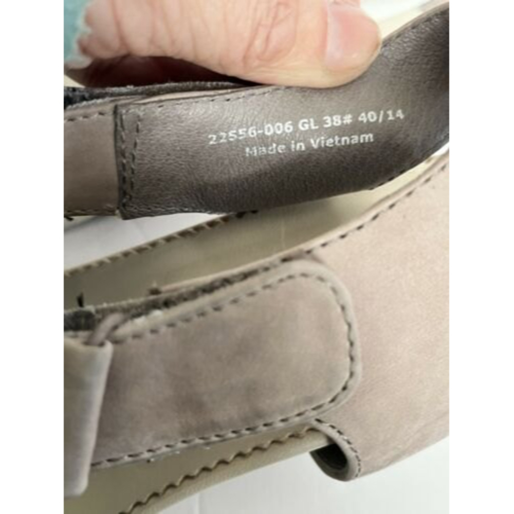CAMPER •40/ 9• Nubuck Leather Micro Wedge T-Strap Sandals $160 Pastel Gray Grey - Picture 9 of 11